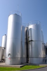 Usine laiterie Senoble, tanks de stockage de lait