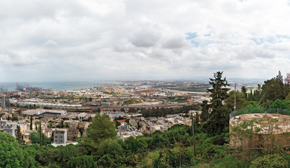 Fototapeta na wymiar spring panorama of the Haifa