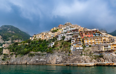 Fototapeta na wymiar Sea view of colorful buildings in Positano town at Amalfi Coast, Italy.