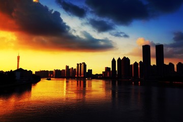 Obraz na płótnie Canvas City Skyline At Sunset
