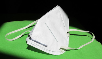 Mascherina protettiva - difendiamoci dai virus