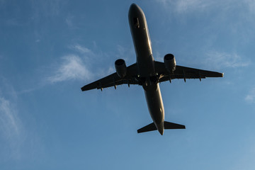 離陸直後の航空機