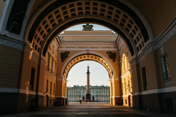 Fototapeta na wymiar Arch of the General staff Saint Petersburg, Russia