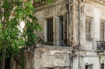 Fototapeta na wymiar Abandoned Neoclassical House in the Center of a City of Patras, Greece