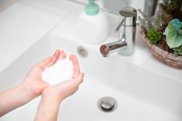 手洗い　ハンドソープ　除菌　洗面所