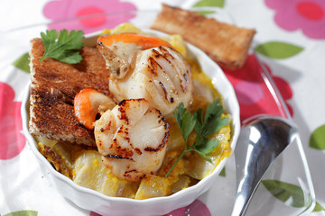 Noix de Saint Jacques aux endives à l'orange