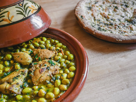Algerian traditional dish: Tadjine Zitoun 