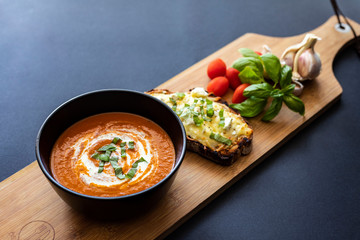 Tomato Soup & Toasted Cheese 