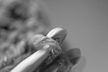 Häkelnadel mit Garn