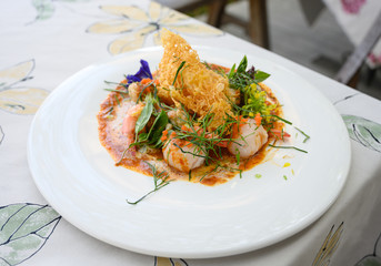 Curry-fried shrimps with Lychee, Longan, Fluffy eggs