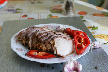 sliced ​​baked pork knuckle