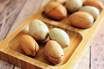 Pecan nuts are on the plate