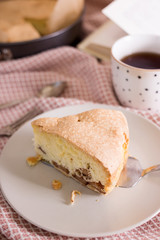 charlotte pie with apples