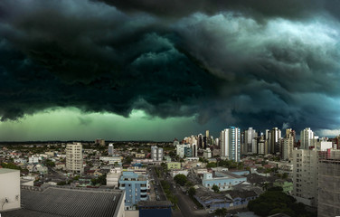 Temporal em aproximação