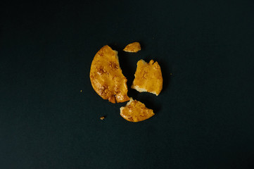 おせんべい（rice cracker）割れる