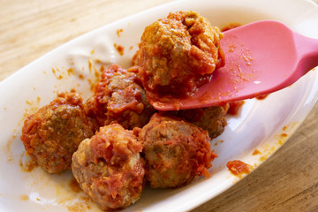 meatballs in tomato sauce