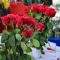 Ghazipur flower market situation in the morning, the flower itself came from China, Vietnam,...