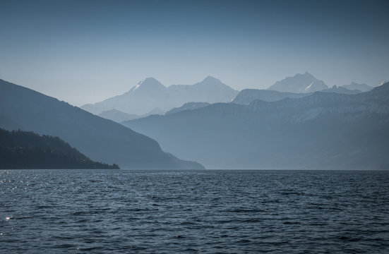 Eiger , M&ouml;nch, Jungfrau vom Thunersee