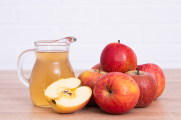 apple cider or vinegar with natural apples