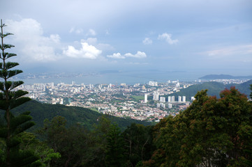 Obraz premium vue depuis la station balnéaire de Penang Hill sur l'île de Penang, Malaisie