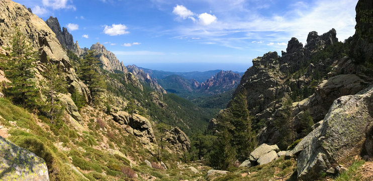 Panorama depuis Les Aiguilles de Bavella - GR20 variante alpine - Corse du sud - France