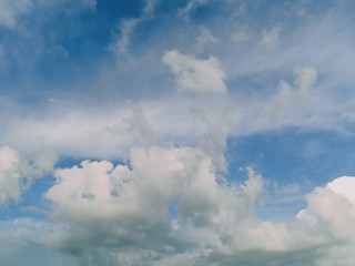 Obraz premium black and white clouds with blue sky