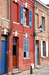 Ville d'Amiens, Rue Motte une succession de maisons de bois colorées, département de la Somme, France