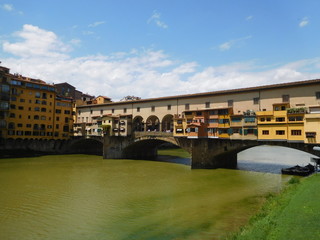 Fototapeta na wymiar ponte vecchio Florence Italy