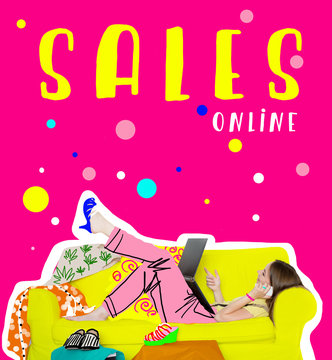 Jeune femme allonge sur canap&eacute;, regarde dans son ordinateur portable et parle par t&eacute;l&eacute;phone, dessin num&eacute;rique sur la photo, message "soldes en ligne"