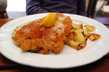 Fried pork cutlet with potatoes