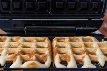 Waffel backen, Waffeln backen, Teig, Kücke, Hausarbeit 