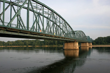 Fototapeta na wymiar Jozef Pilsudski Bridge over the Vistula river Torun