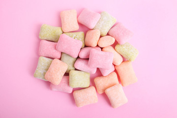 Pillows of multi-colored chewing gum