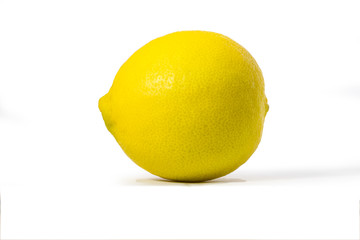 Pictures of yellow lemons lying horizontally with views from the side On a white background