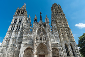 Fototapeta na wymiar Kathedrale in Rouen
