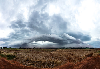 Shelf Cloud 