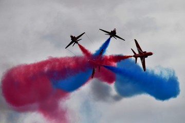 Air display formation flying