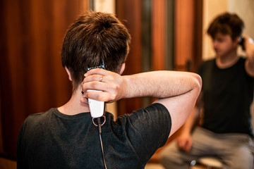 haircutting at home self clipper