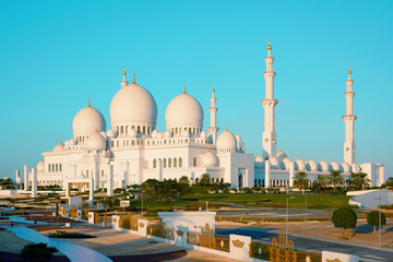 Fototapeta na wymiar Sheikh Zayed Moschee, Abu Dhabi, UAE