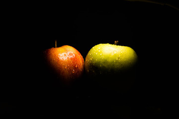 Apples in the dark under the light
