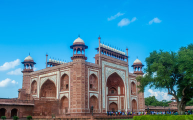 Fototapeta na wymiar The Grate Taj Mahal of India was commissioned by Shah Jahan in 1631 
