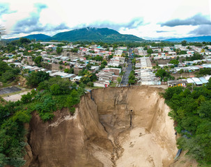 Carcava gigante Santa Lucia San Salvador