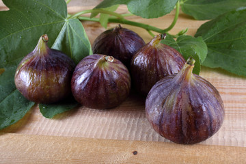 Figs on table