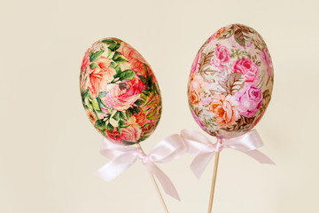 Easter eggs made with the decoupage technique.