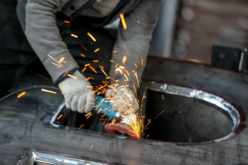 Master grind metal grinder sparks