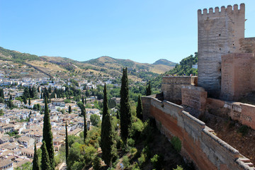 Fototapeta na wymiar Muralla de la alcazaba de Granada. Fortaleza del s. XIII en la Alhambra. 