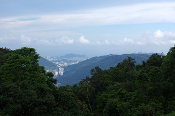 Fototapeta na wymiar vue depuis la station balnéaire de Penang Hill sur l'île de Penang, Malaisie