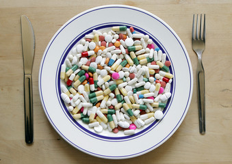 Pillule de médicament dans assiette