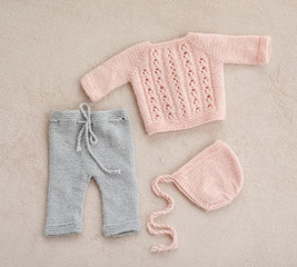 knitted newborn baby clothes