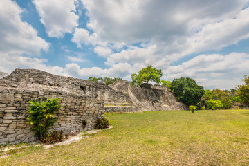 Fototapeta na wymiar Ruins of the ancient Mayan city of Kohunlich in Quintana Roo, Yucatan Peninsula. Kohunlich is a large archaeological site of the pre-Colombian Maya civilization